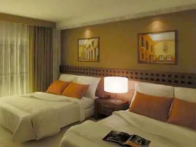 Doubletree By Hilton Merida Yucatan Hotel 3*,  Mexico